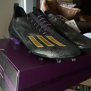 Football cleats
